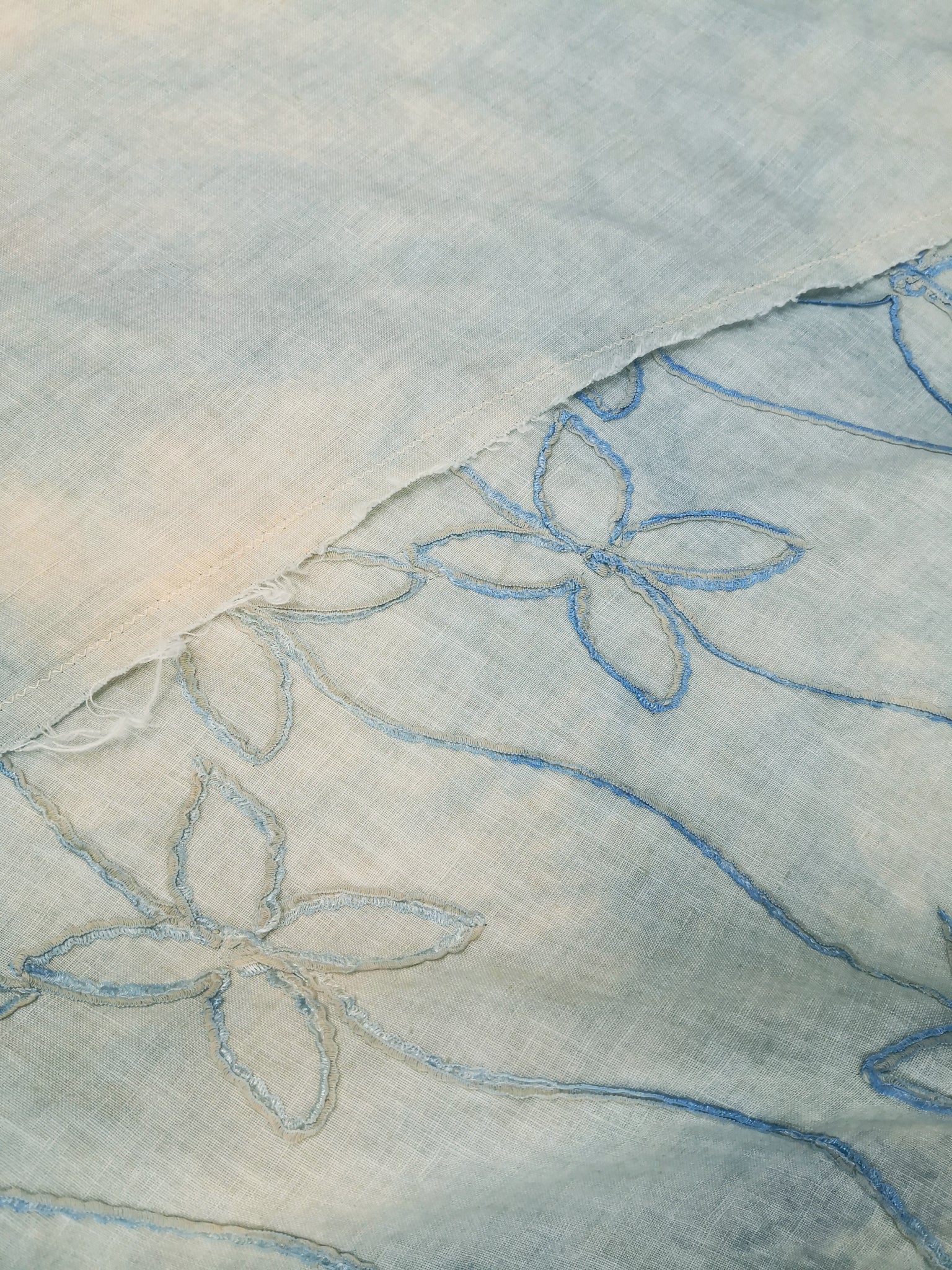Norma Vintage _blue flowers skirt